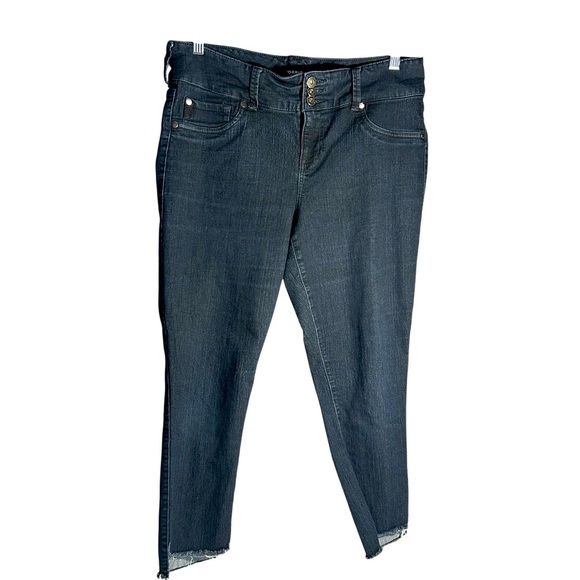 Torrid Dark Wash High Waist Cropped Raw Hem Jeans Sz 14R - Picture 1 of 13